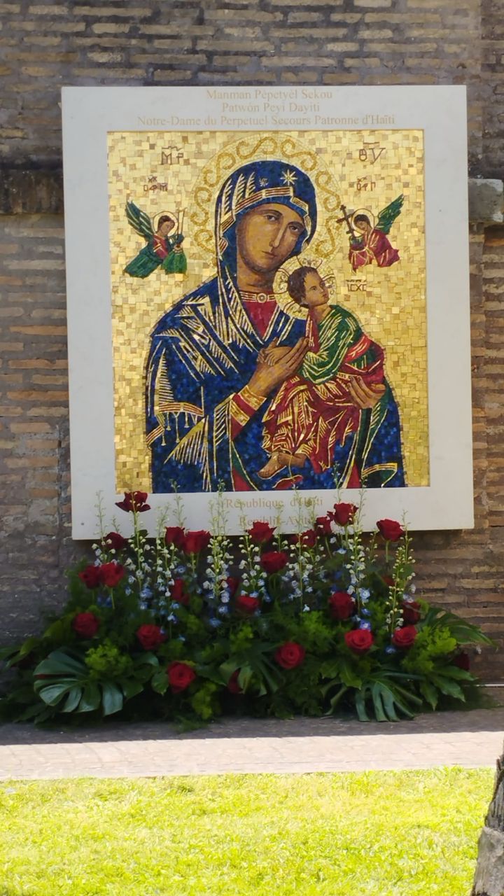 2025 06 27 Mosaique dans les jardins du Vatican